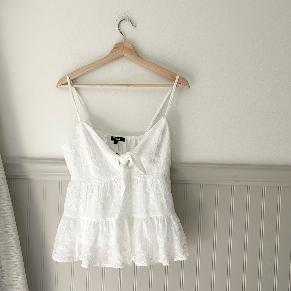 ⭐️ NEW Trixxi Medium White Babydoll Tie-Front Tiered Spaghetti Strap Camisole